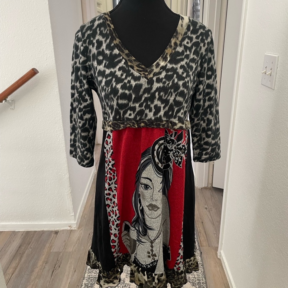 Forla Paris Leopard Print Graphic Dress